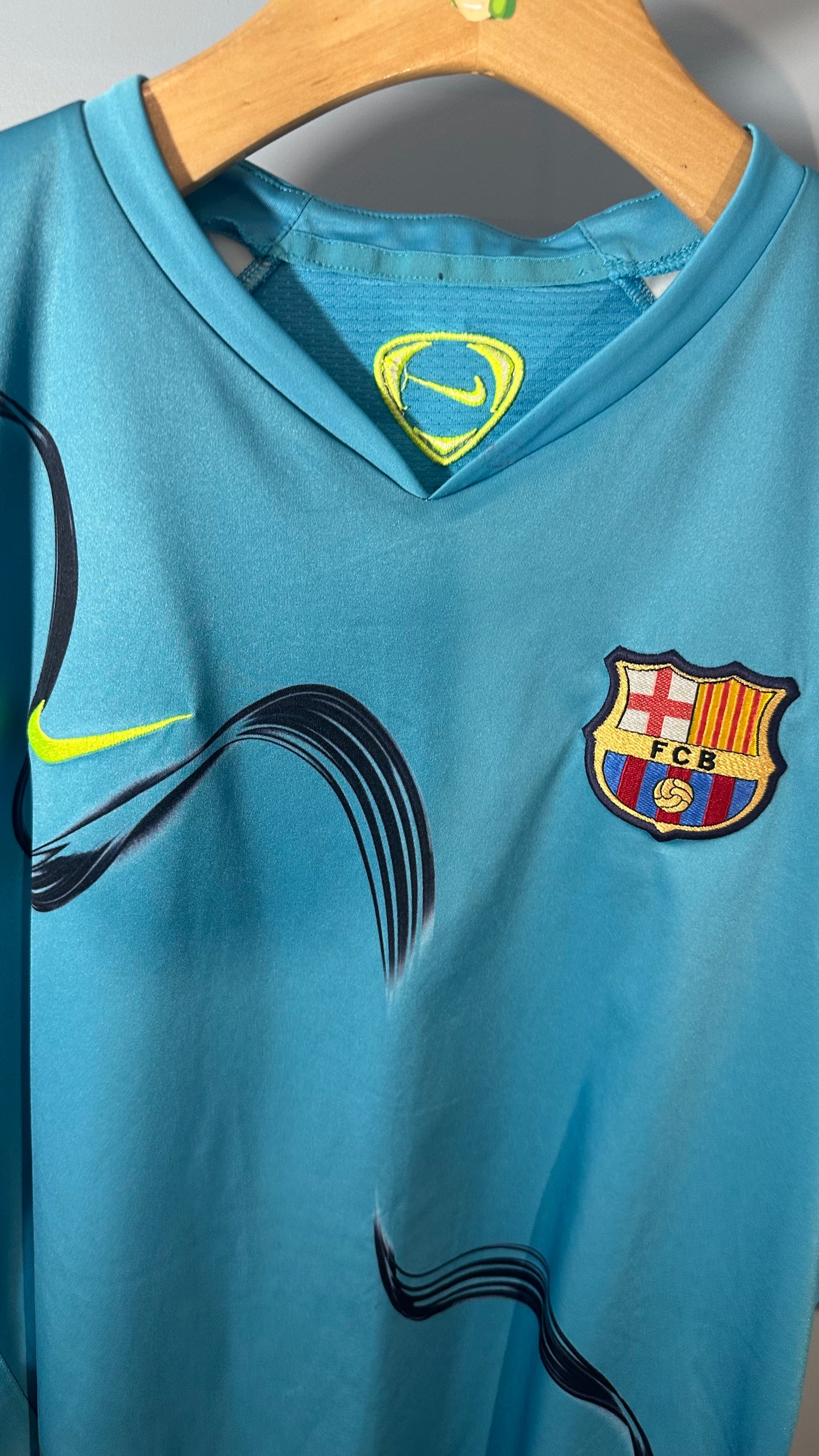 FC BARCELONA 2008 TRAINING JERSEY