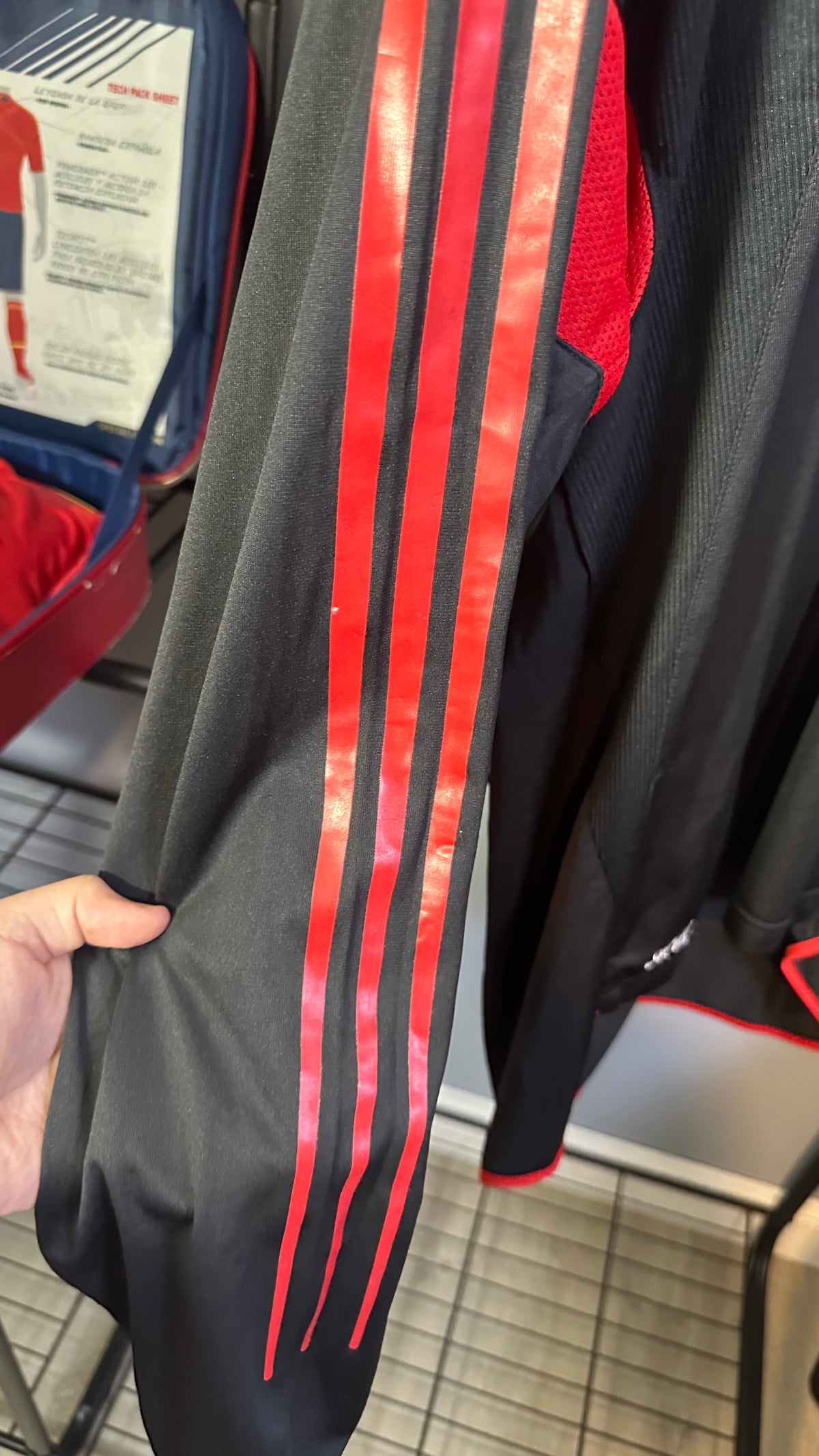 AC MILAN 2004 TRAINING JERSEY L/S (S)