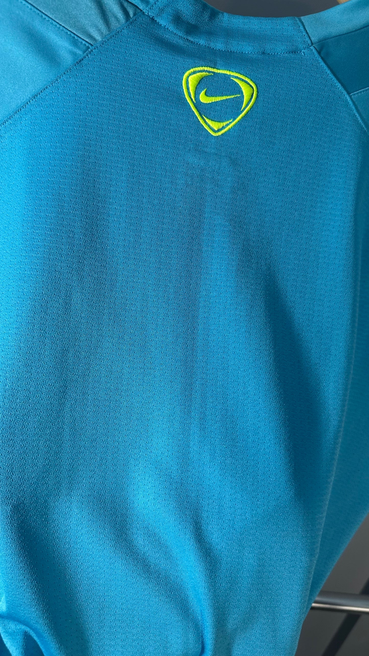 FC BARCELONA 2008 TRAINING JERSEY