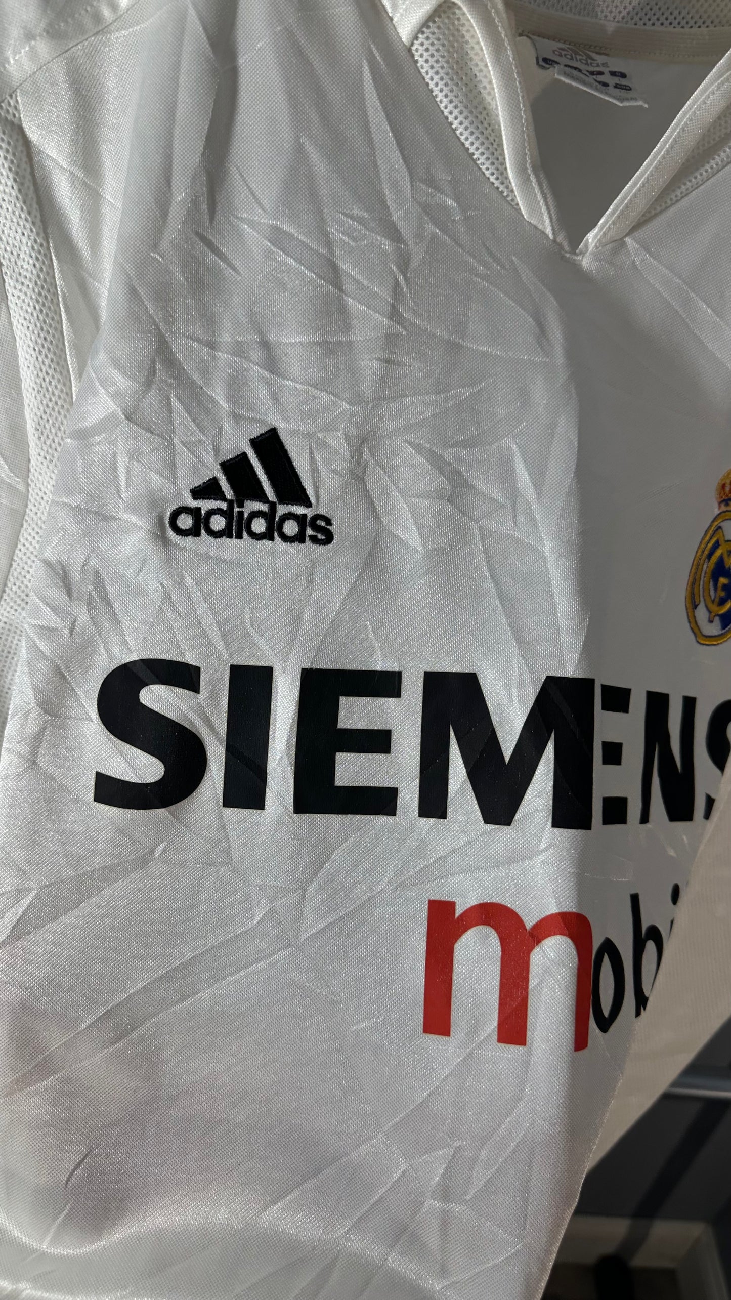 REAL MADRID 2004 X LUIS FIGO (L)