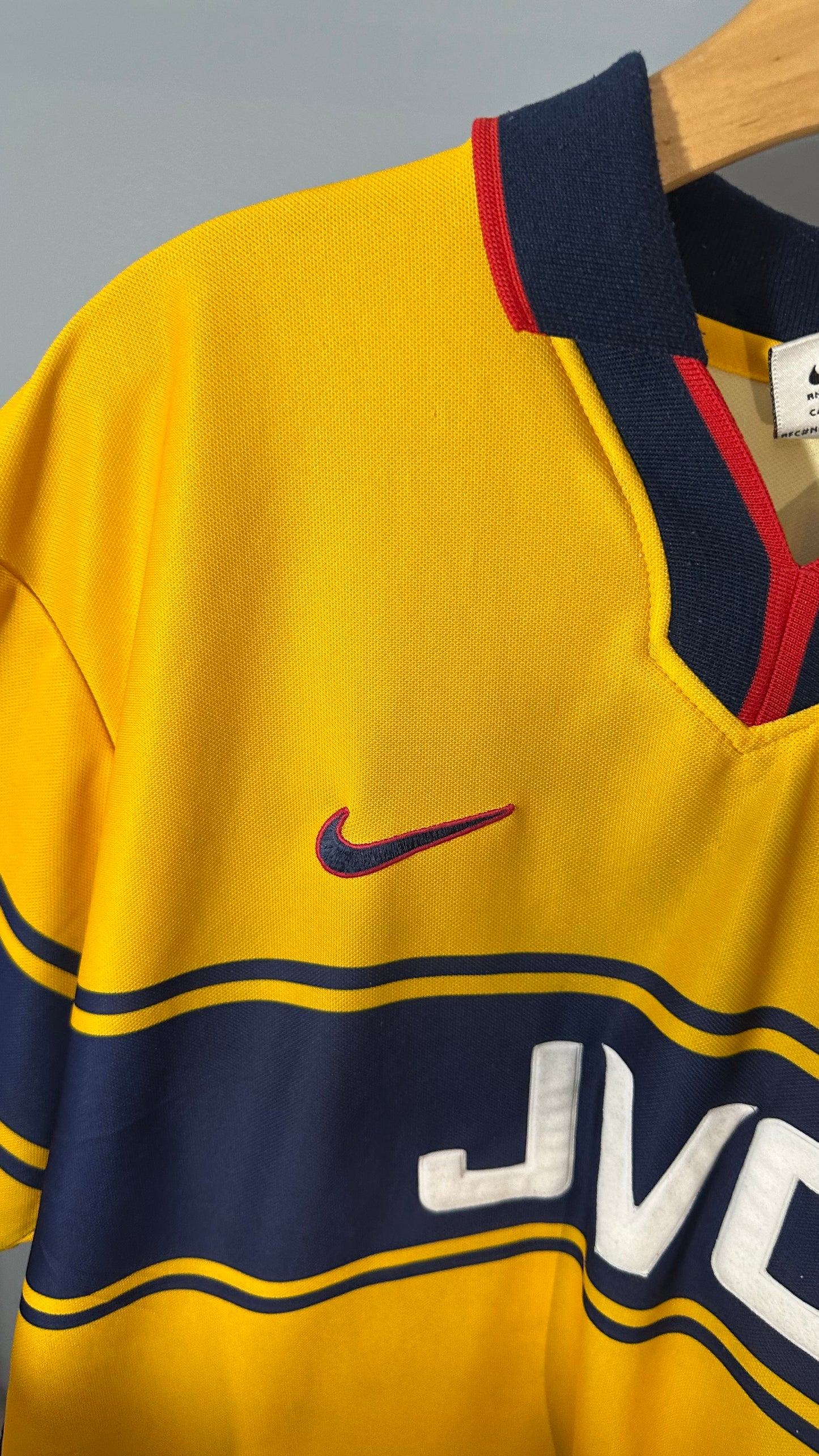 ARSENAL 1998 X BERGKAMP AWAY (L)