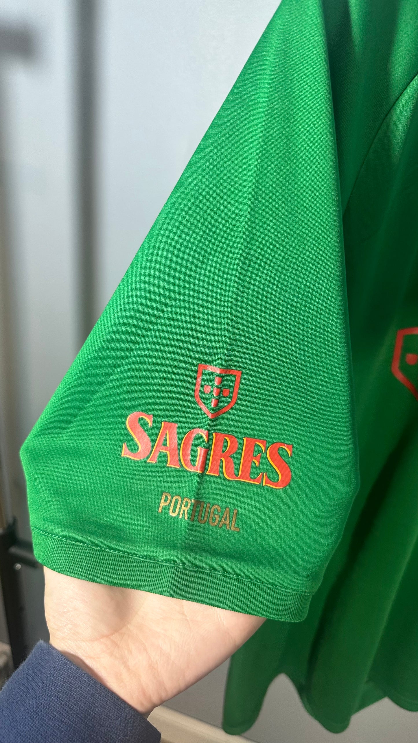 PORTUGAL 2008 TRAINING JERSEY (M)