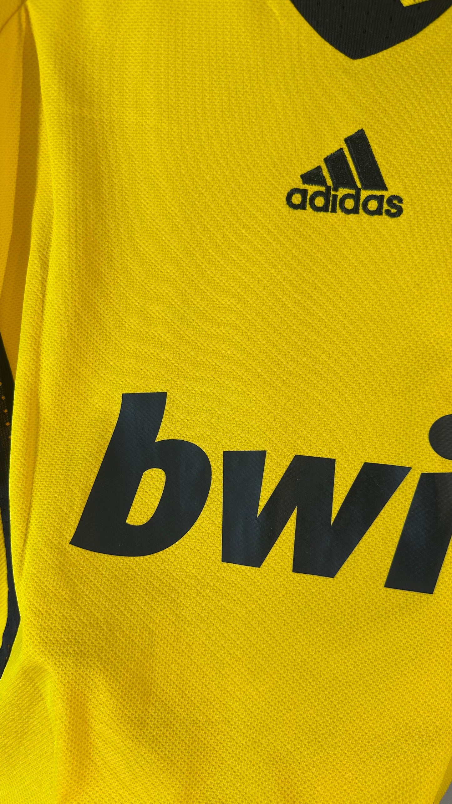 REAL MADRID 2008/09 GOALKEEPER - IKER CASILLAS (L)