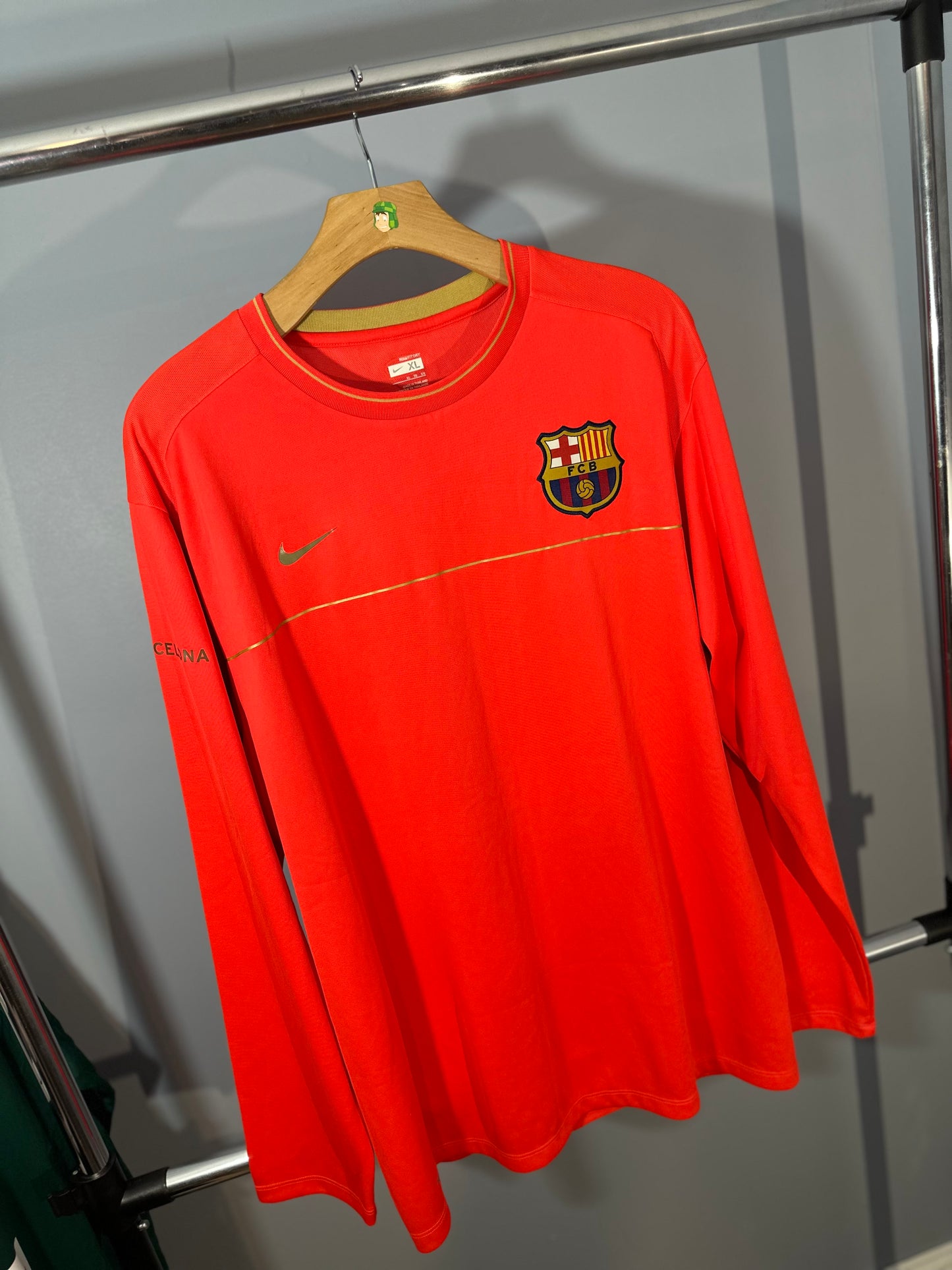FC BARCELONA 2008 TRAINING JERSEY (XL)