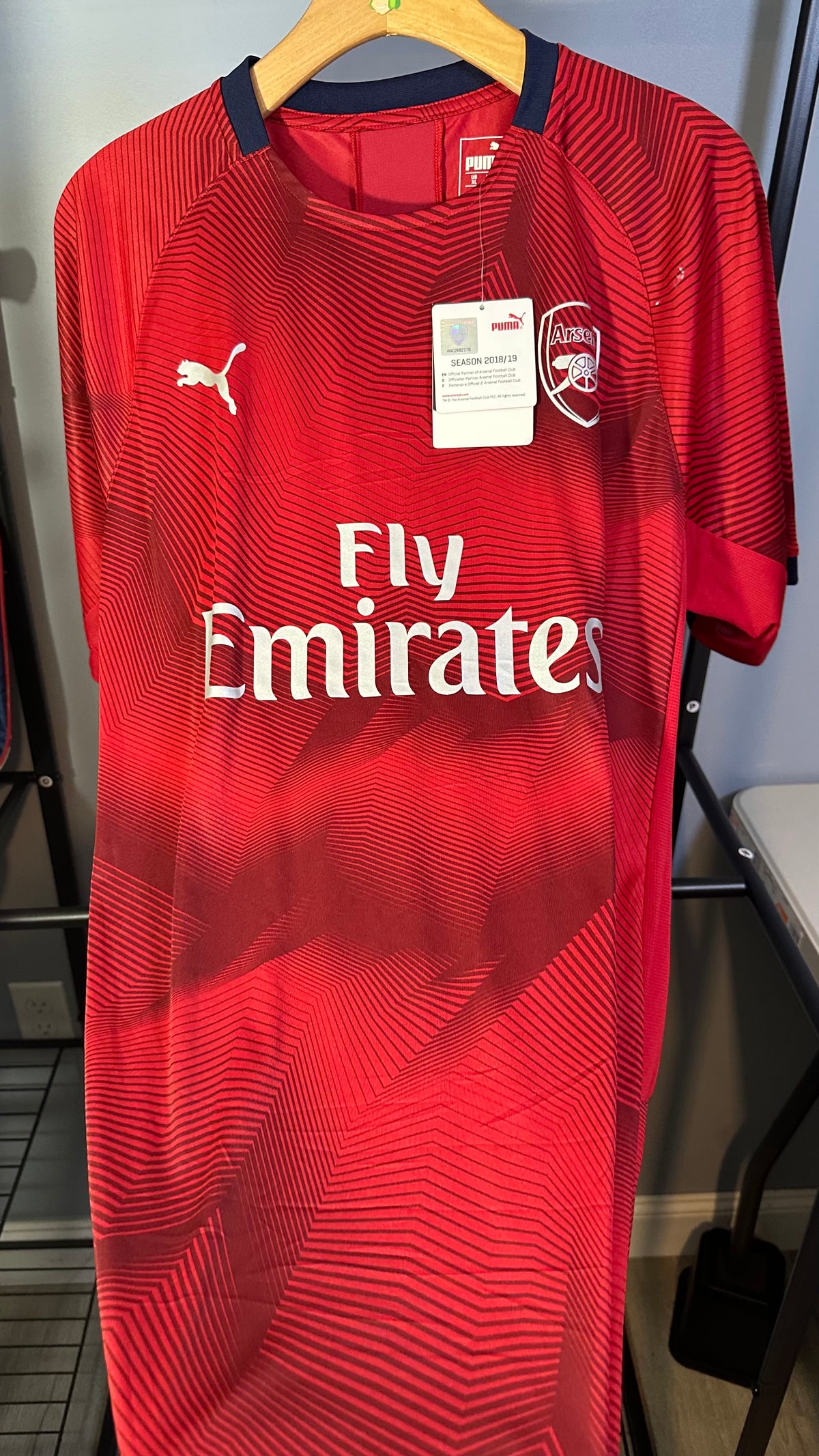 ARSENAL 2018 TRAINING JERSEY (XL) BNWT