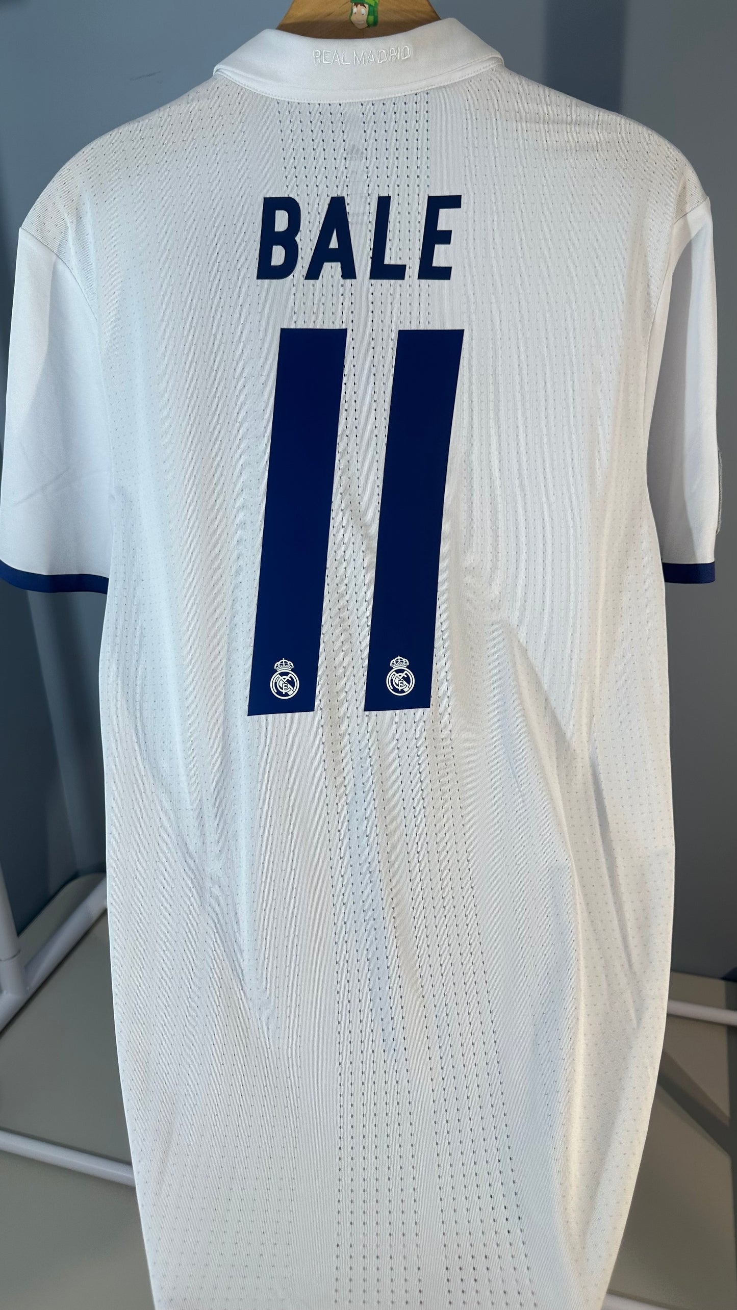 REAL MADRID 2016/17 HOME X GARETH BALE (L) BNWT PLAYER VERSION