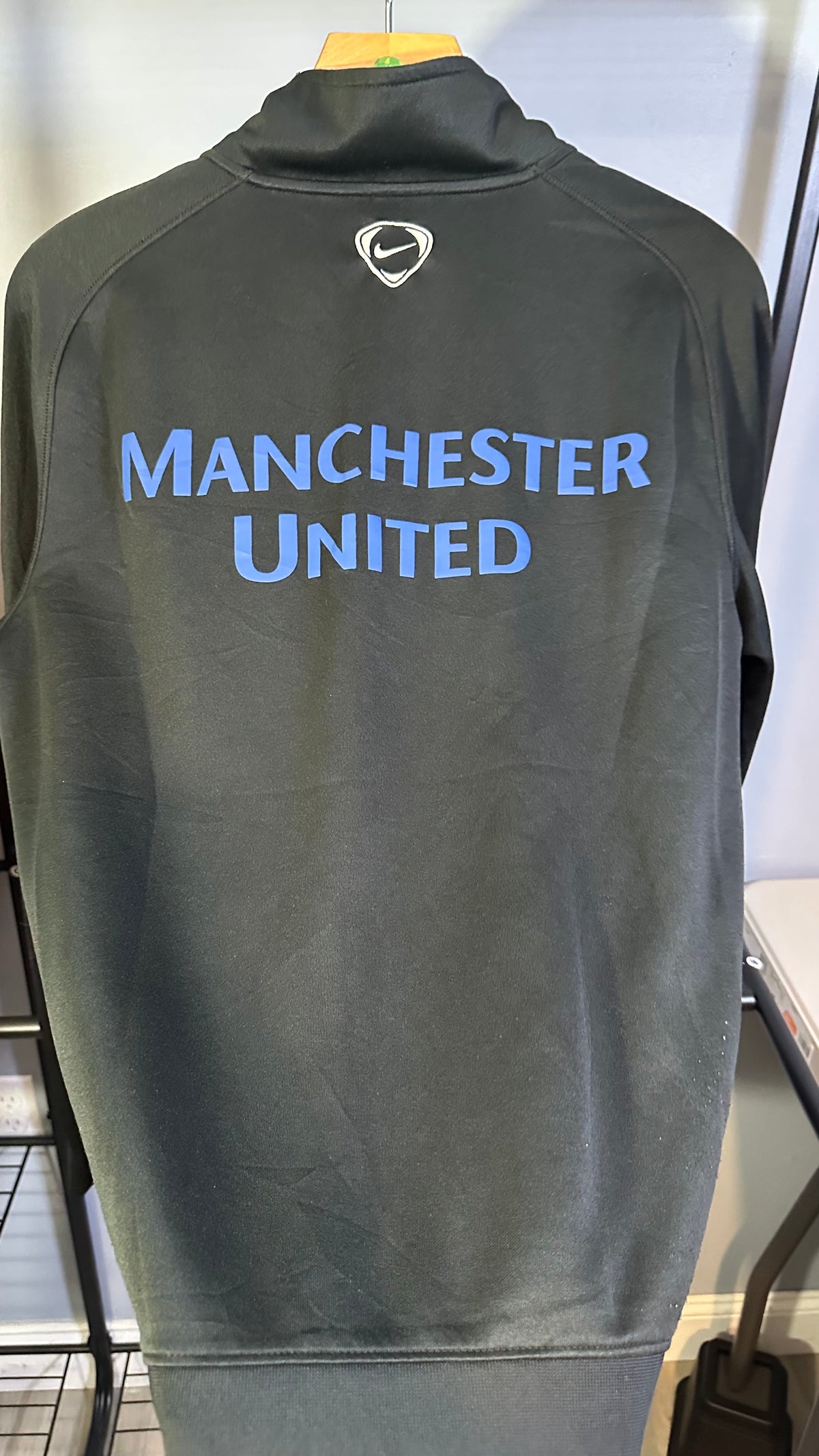 MANCHESTER UNITED 2010 TRACK JACKET (M)