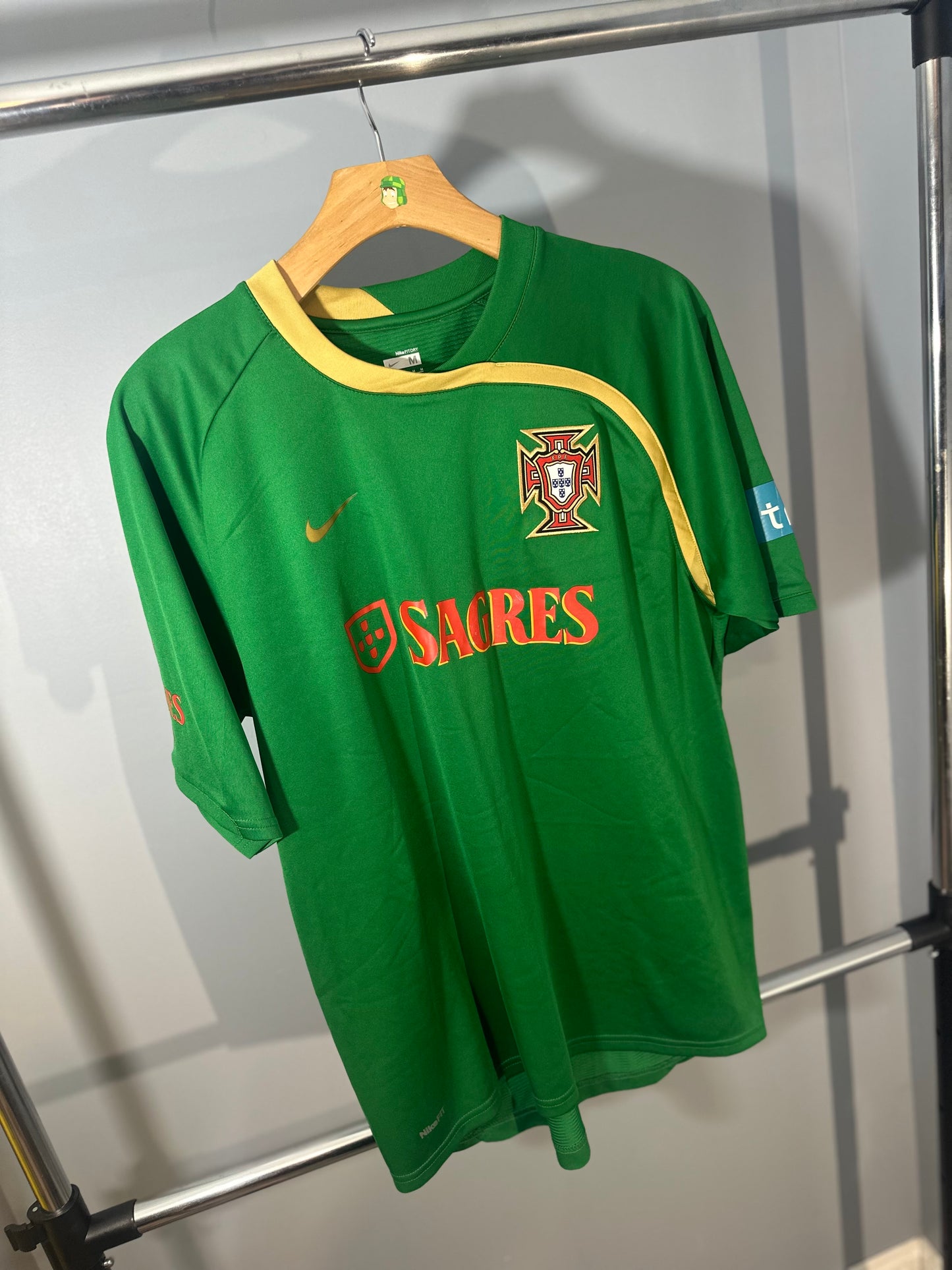 PORTUGAL 2008 TRAINING JERSEY (M)