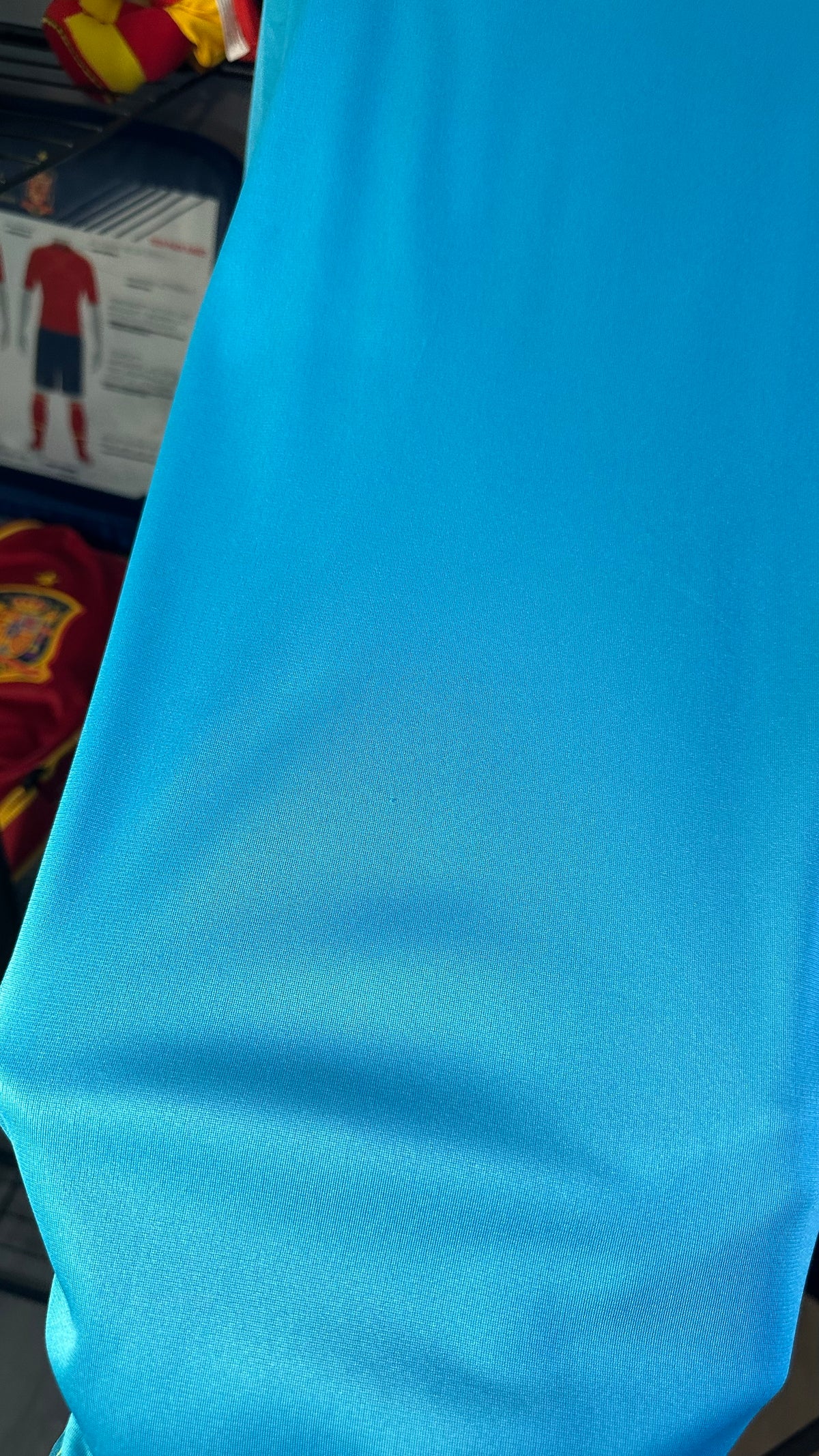 FC BARCELONA 2007 TRAINING JERSEY (2XL)