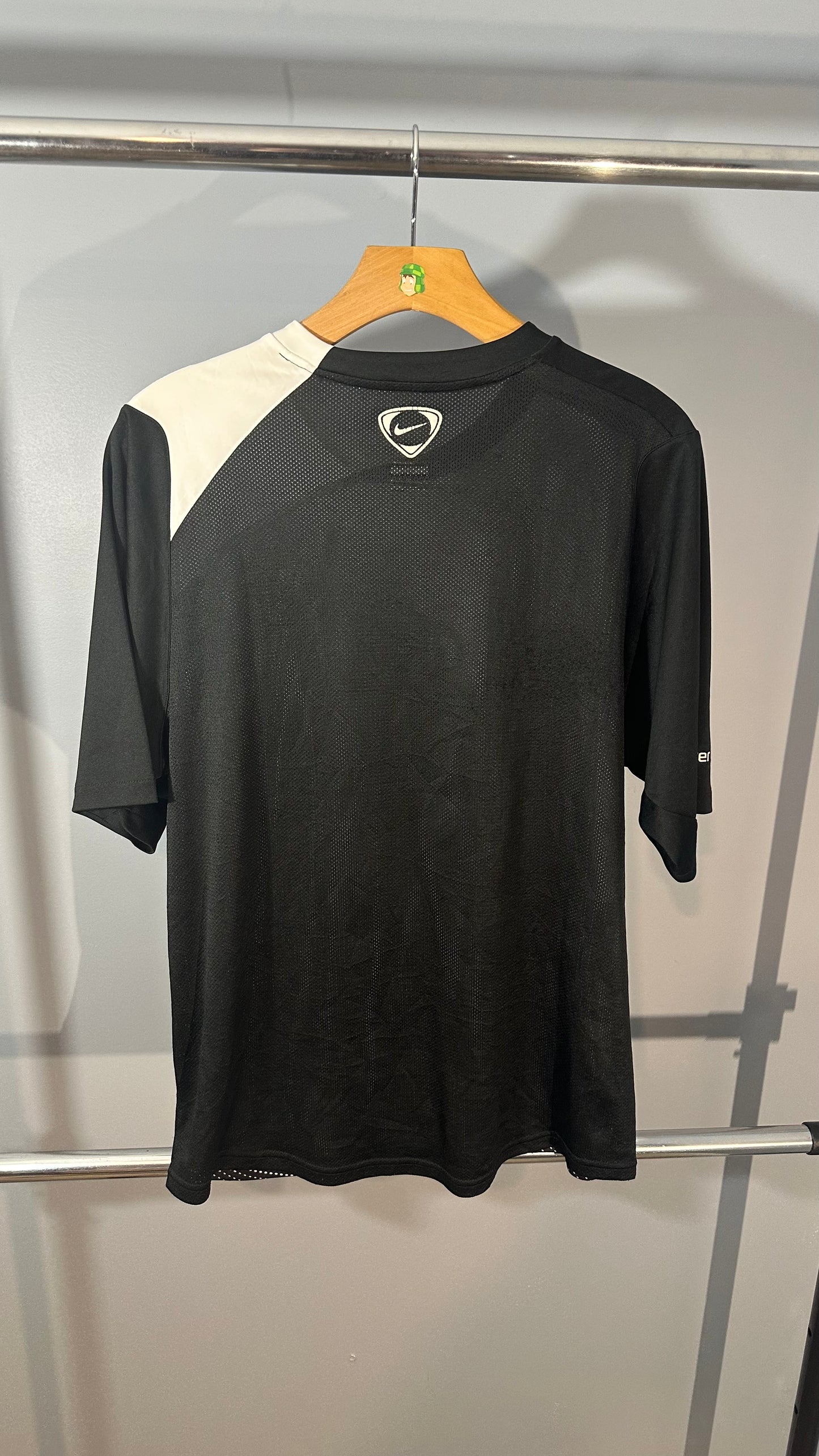 MANCHESTER UNITED 2008 TRAINING JERSEY (M)