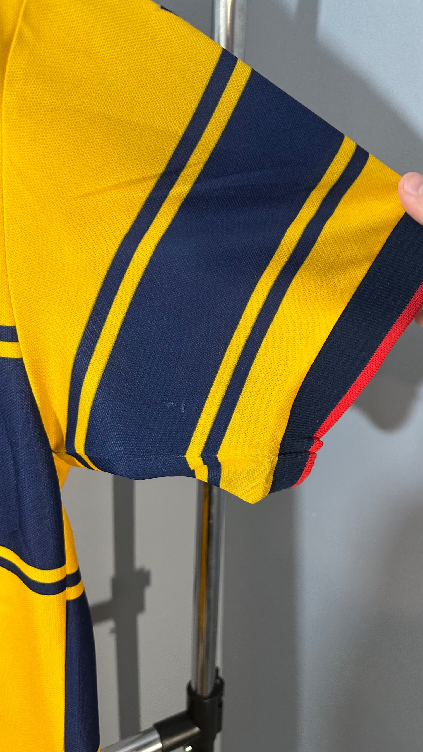 ARSENAL 1998 X BERGKAMP AWAY (L)