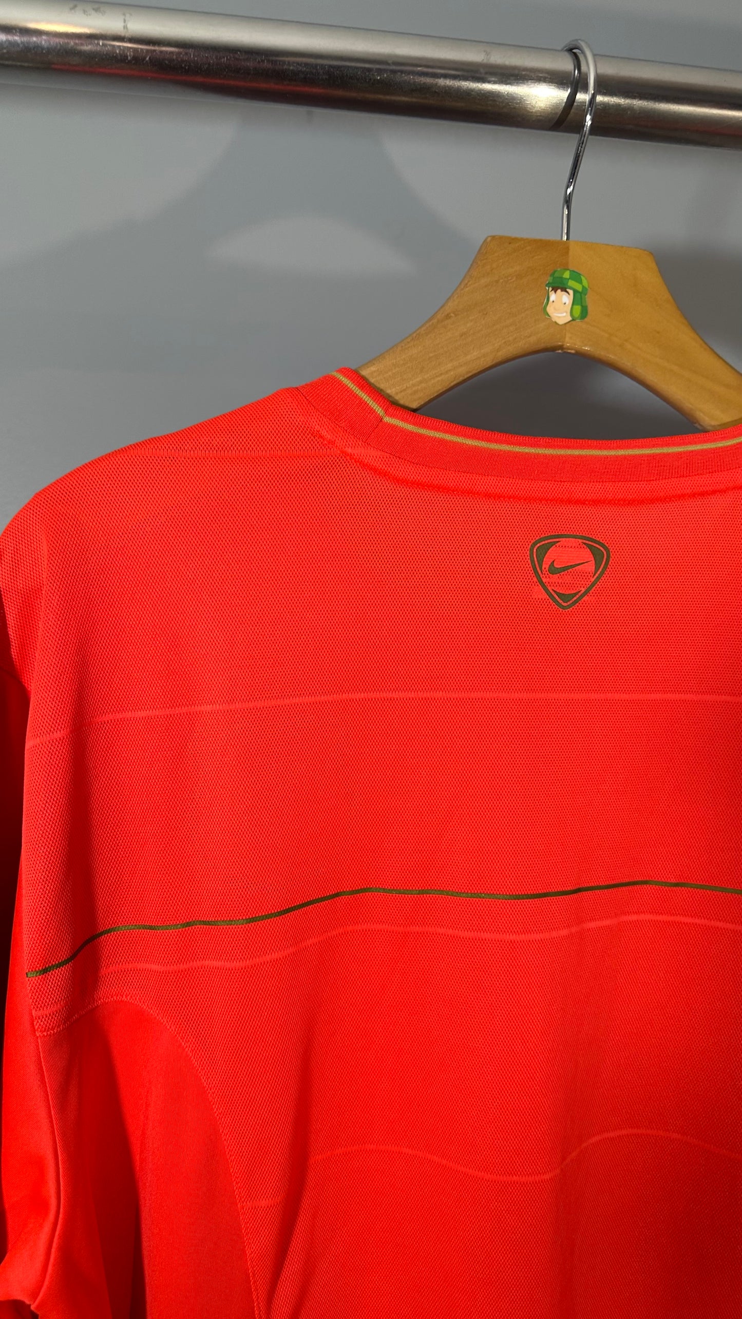 FC BARCELONA 2008 TRAINING JERSEY (XL)