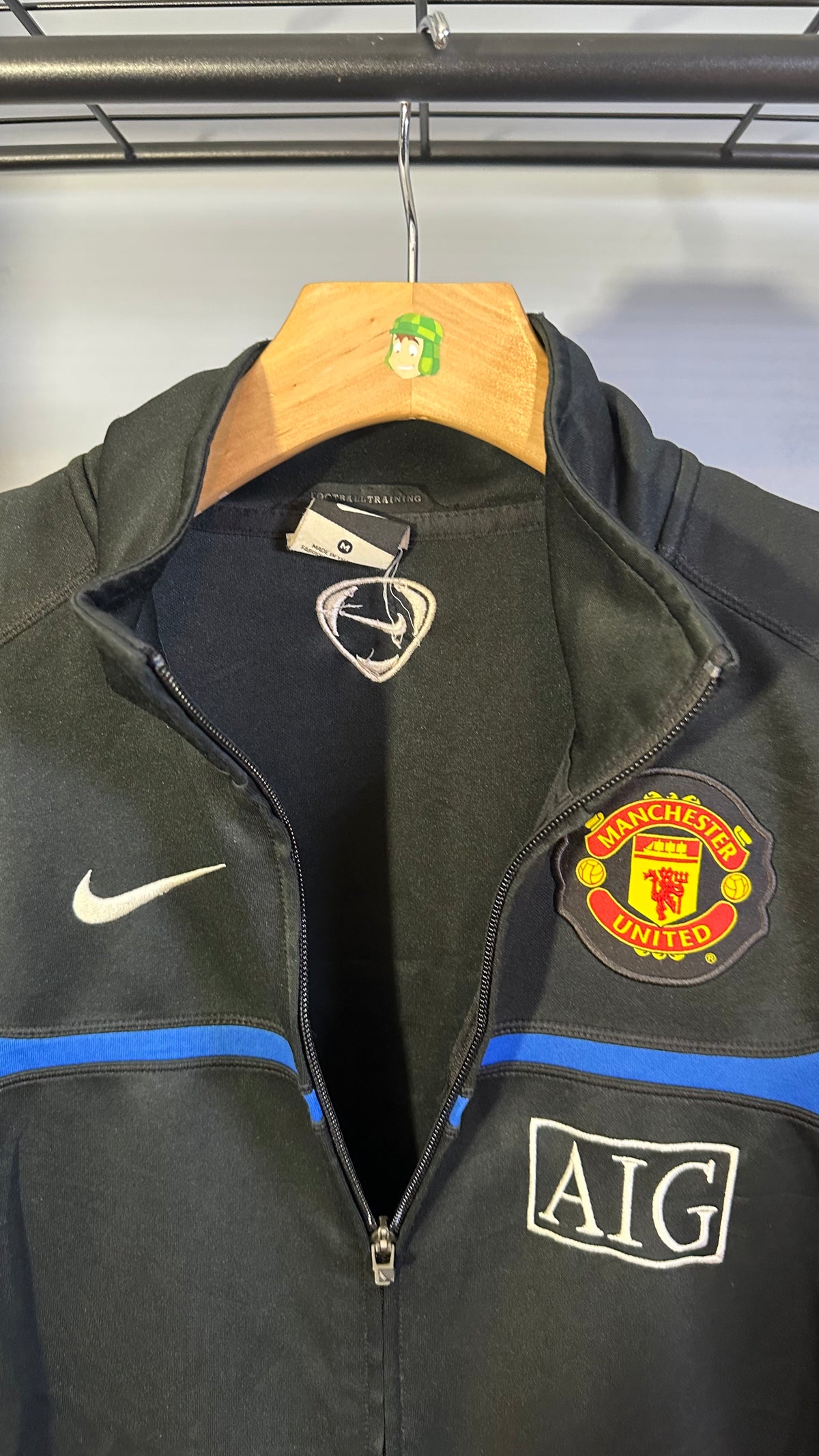 MANCHESTER UNITED 2010 TRACK JACKET (M)