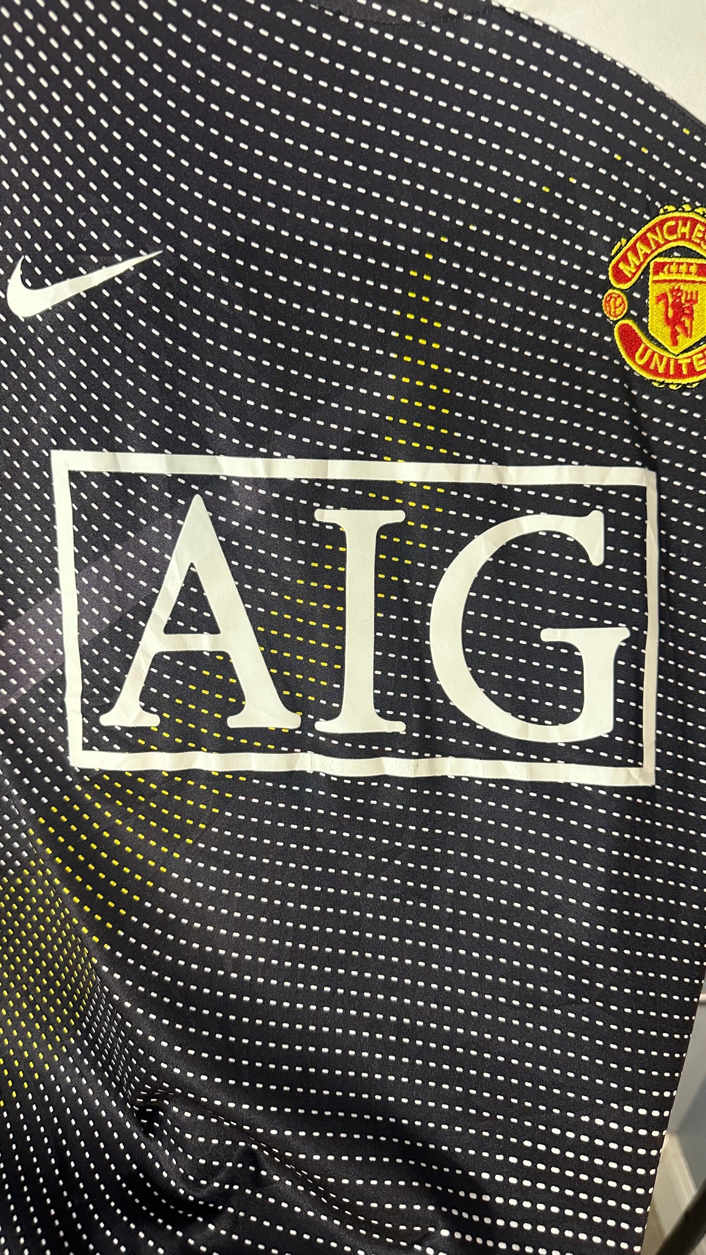 MANCHESTER UNITED 2008 TRAINING JERSEY (M)