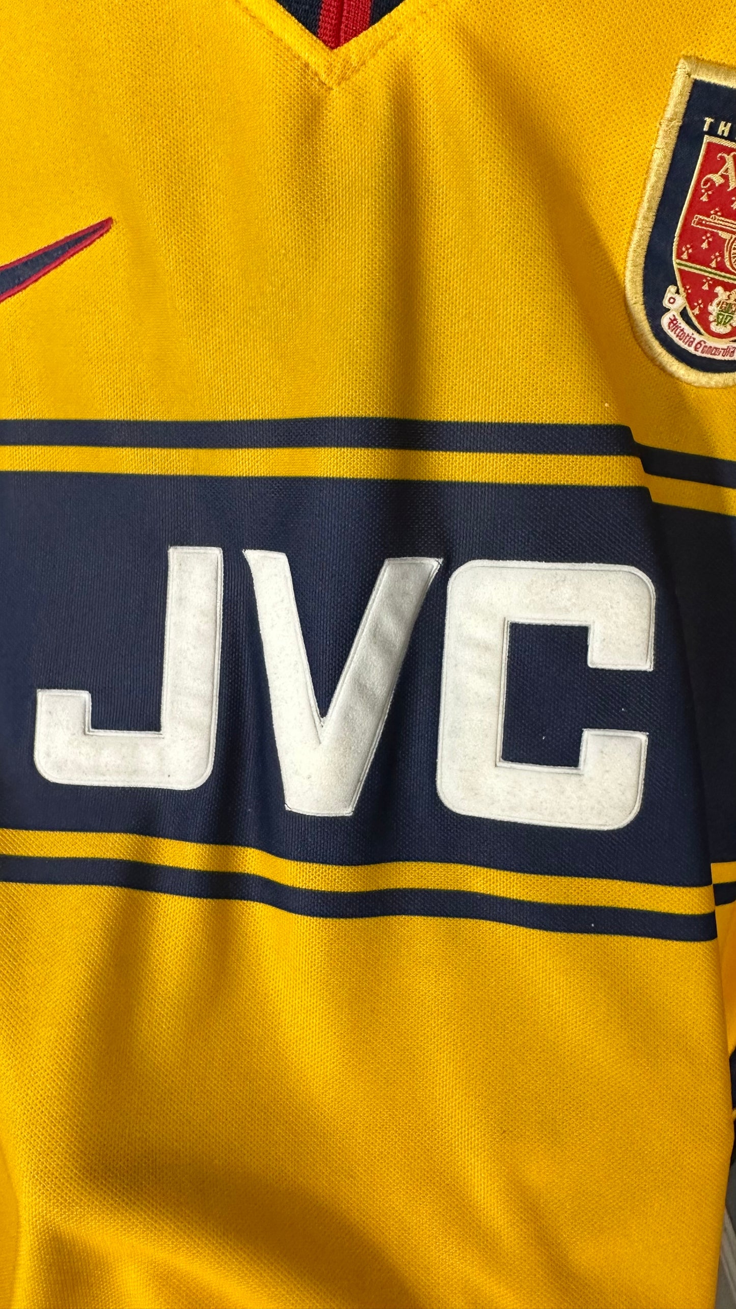 ARSENAL 1998 X BERGKAMP AWAY (L)