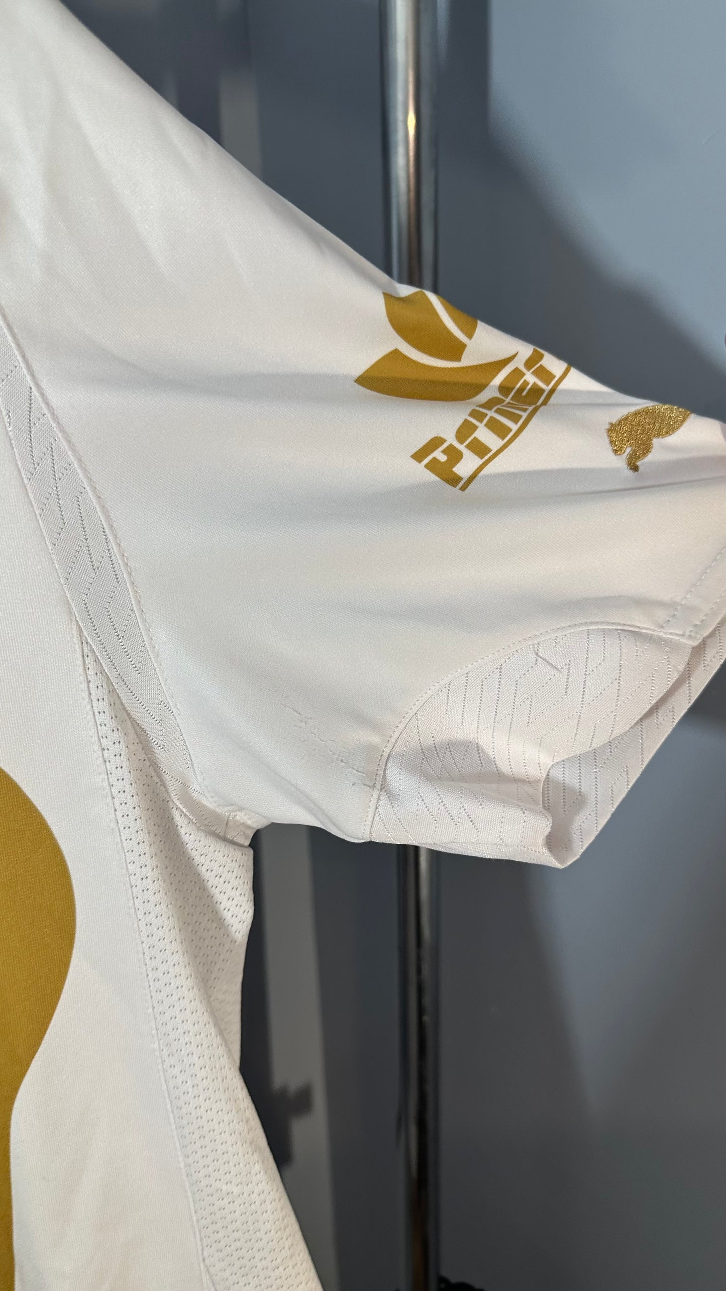 PUMAS 2010 AWAY X VERON