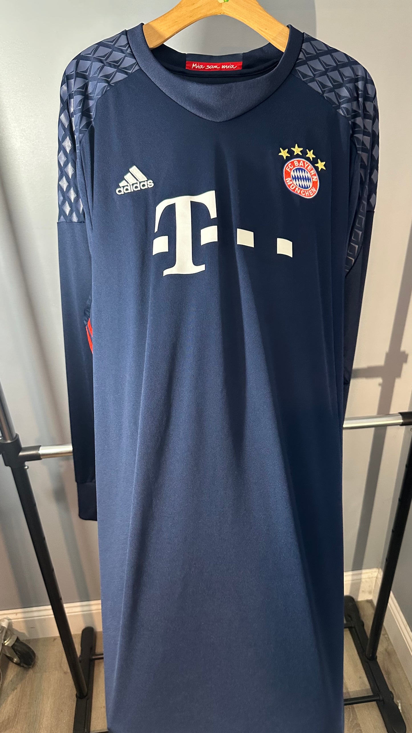 BAYERN MUNICH 2016 X MANUEL NEUR (3XL)