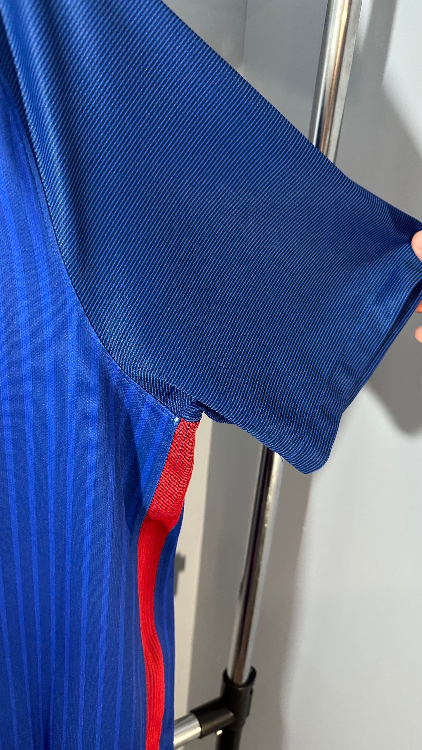 FC BARCELONA 2016 HOME X ANDRES INIESTA (XL)