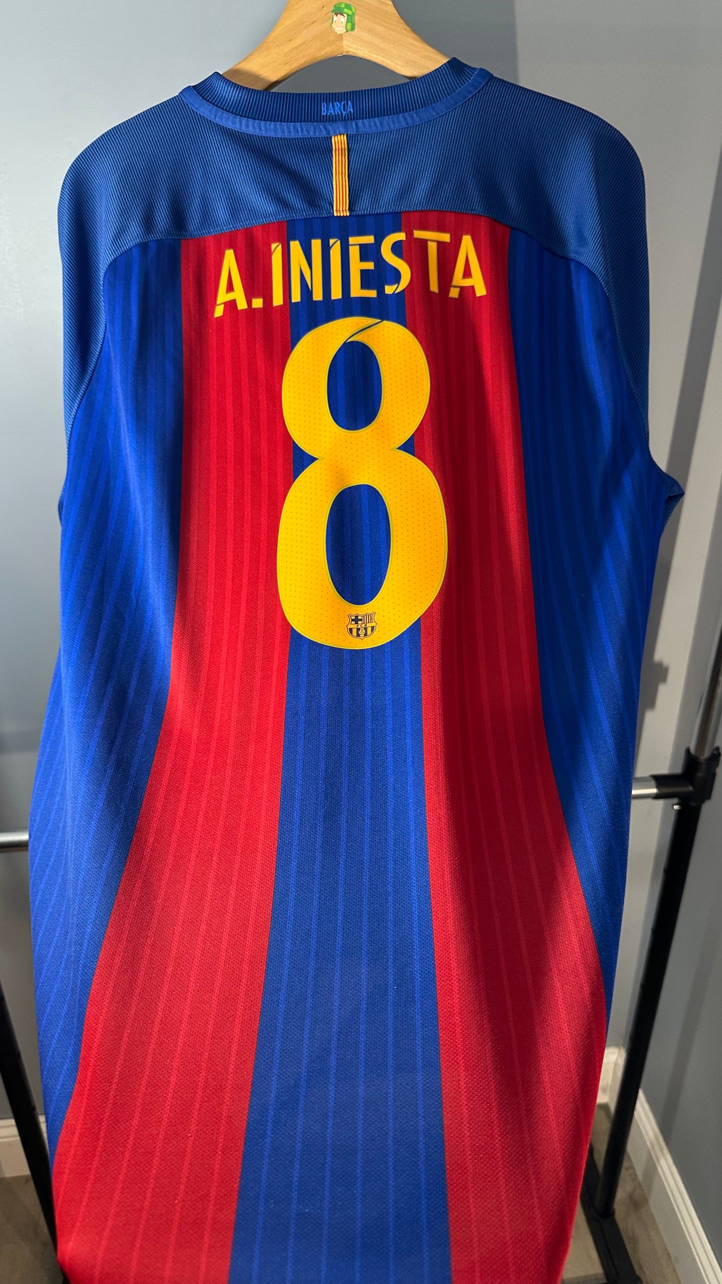 FC BARCELONA 2016 HOME X ANDRES INIESTA (XL)