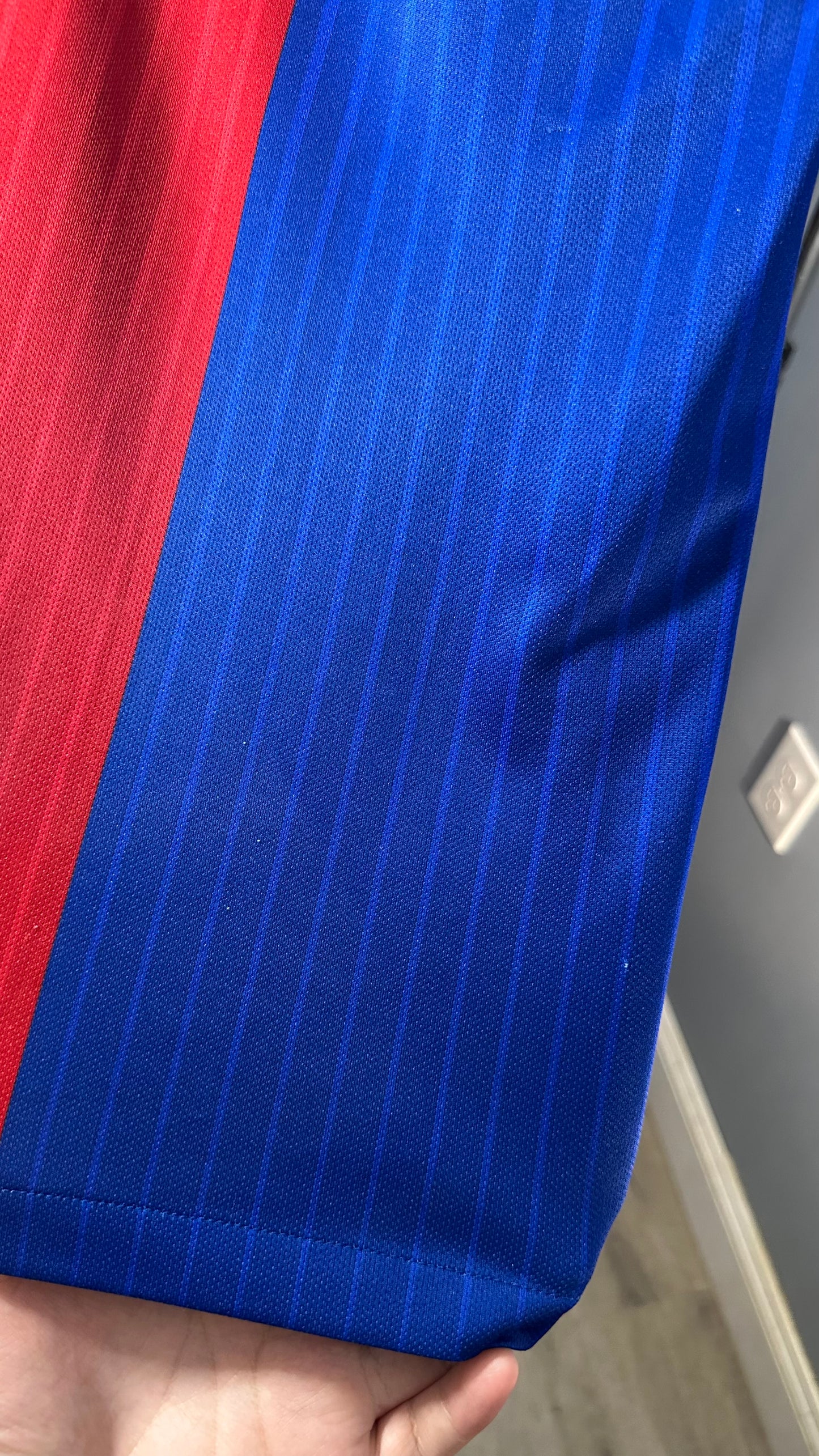 FC BARCELONA 2016 HOME X ANDRES INIESTA (XL)