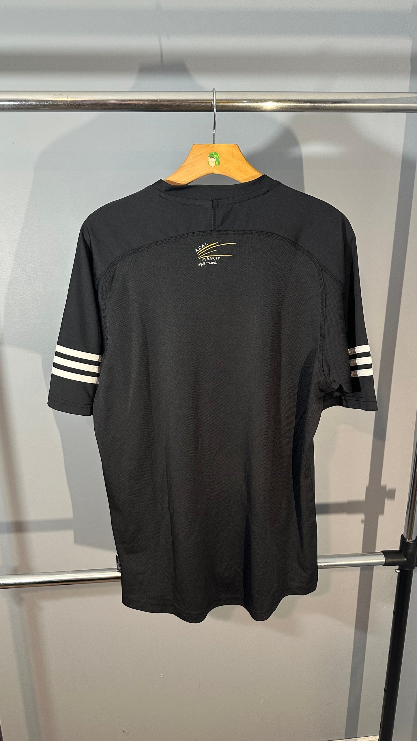 REAL MADRID 2002 TRAINING JERSEY (M)