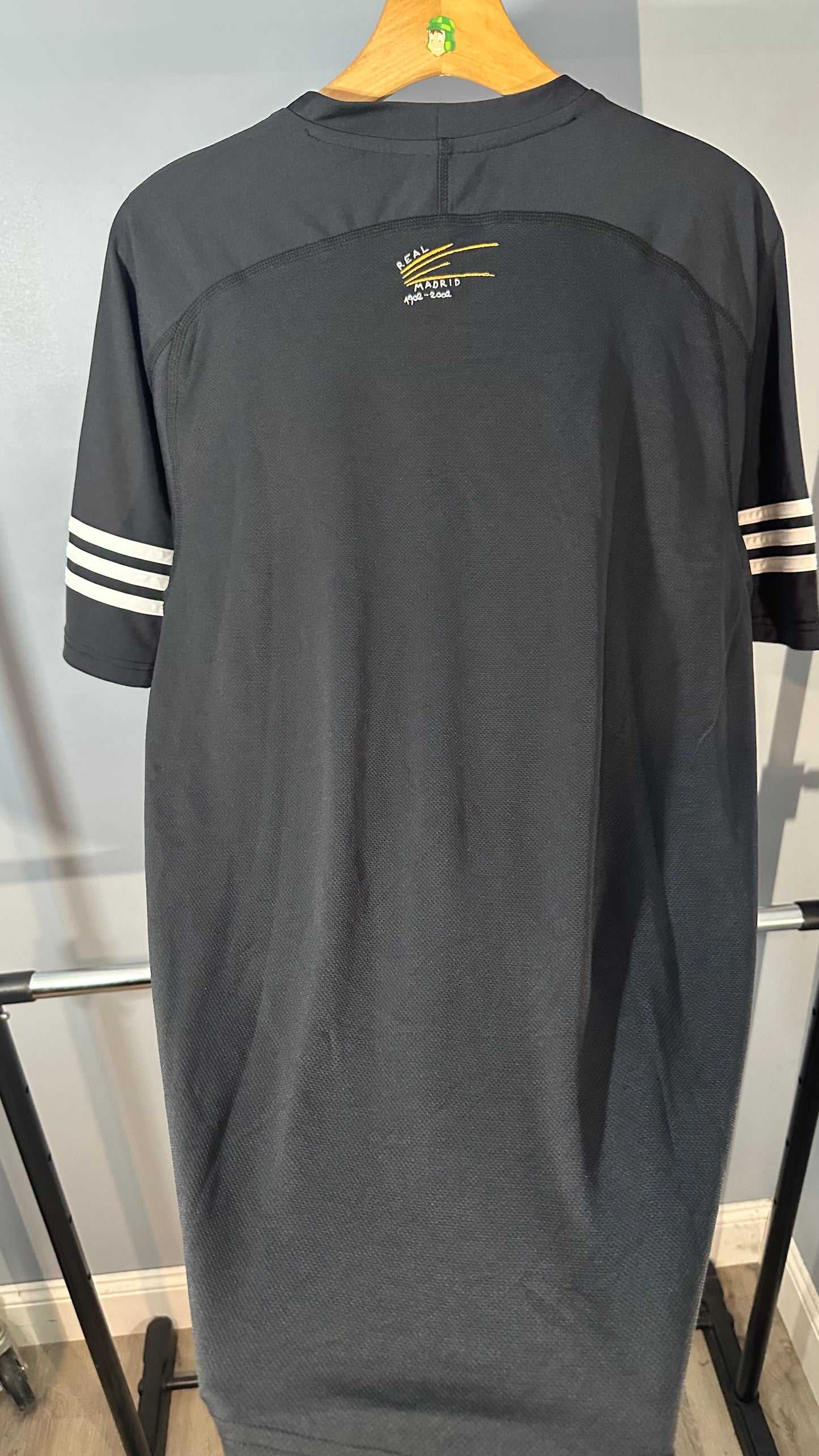 REAL MADRID 2002 TRAINING JERSEY (M)