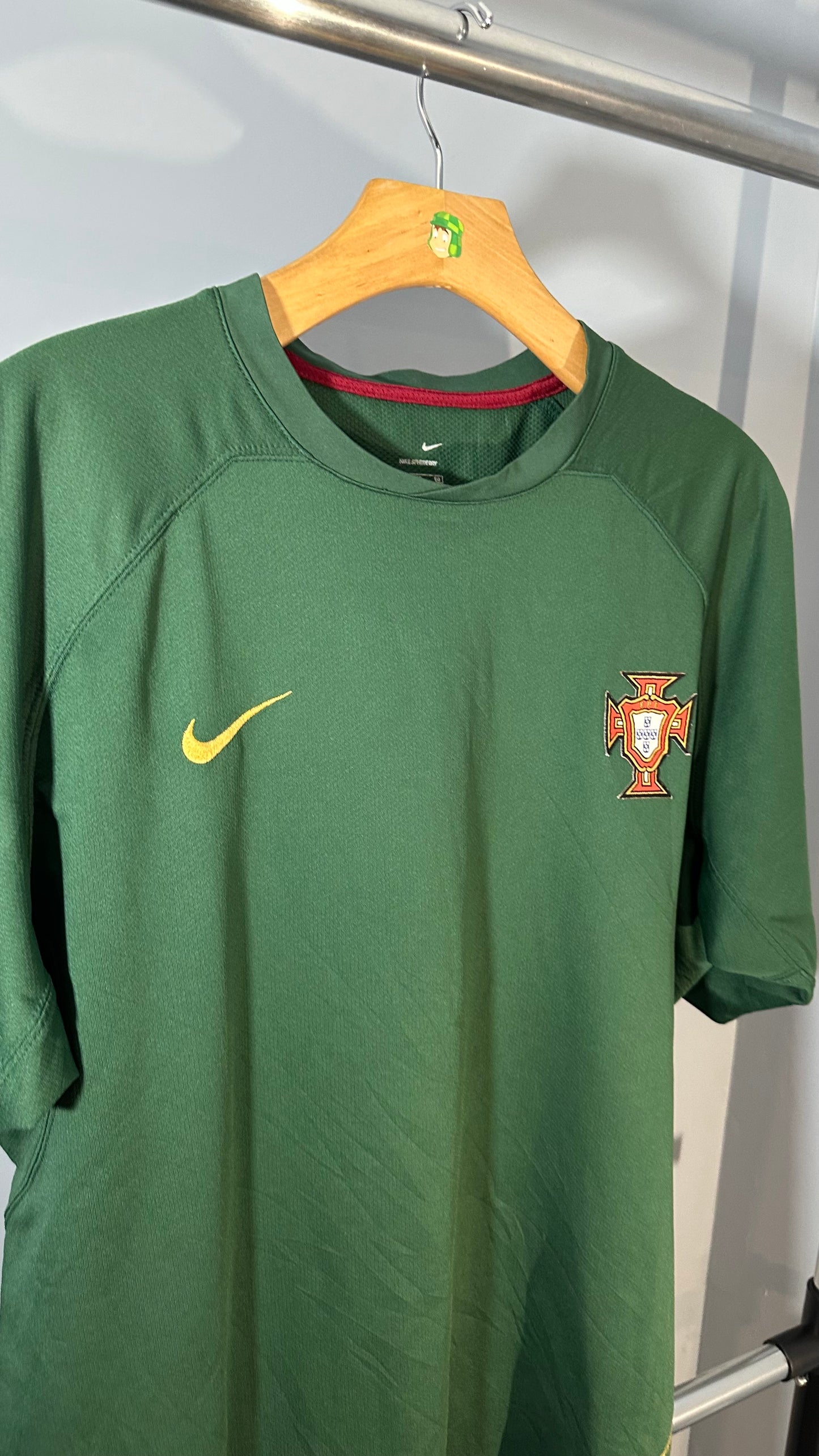 PORTUGAL 2006 TRAINING JERSEY (XL)