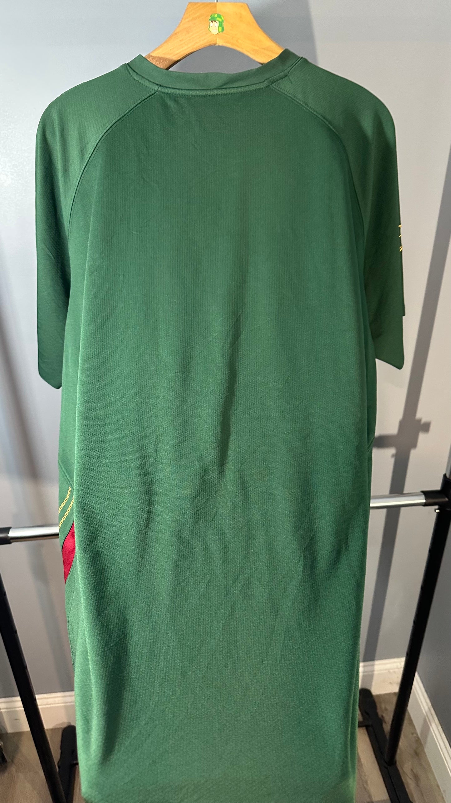 PORTUGAL 2006 TRAINING JERSEY (XL)