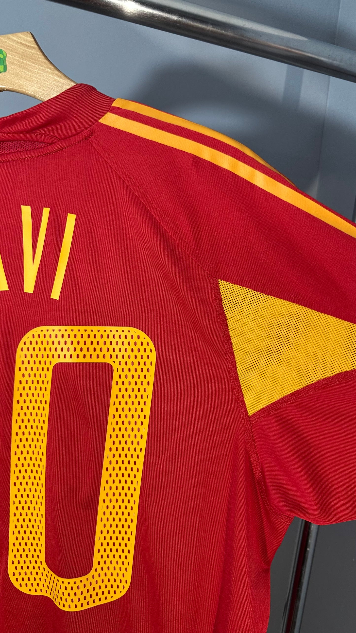 SPAIN 2004 HOME X XAVI HERNANDEZ (L)