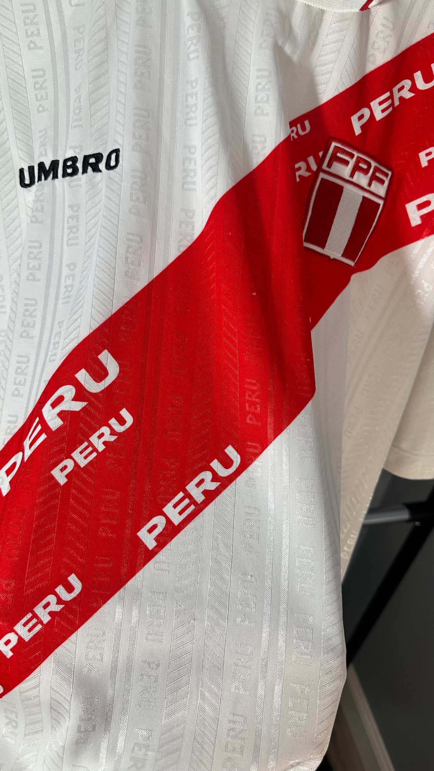 PERU 1997 HOME JERSEY (XL)