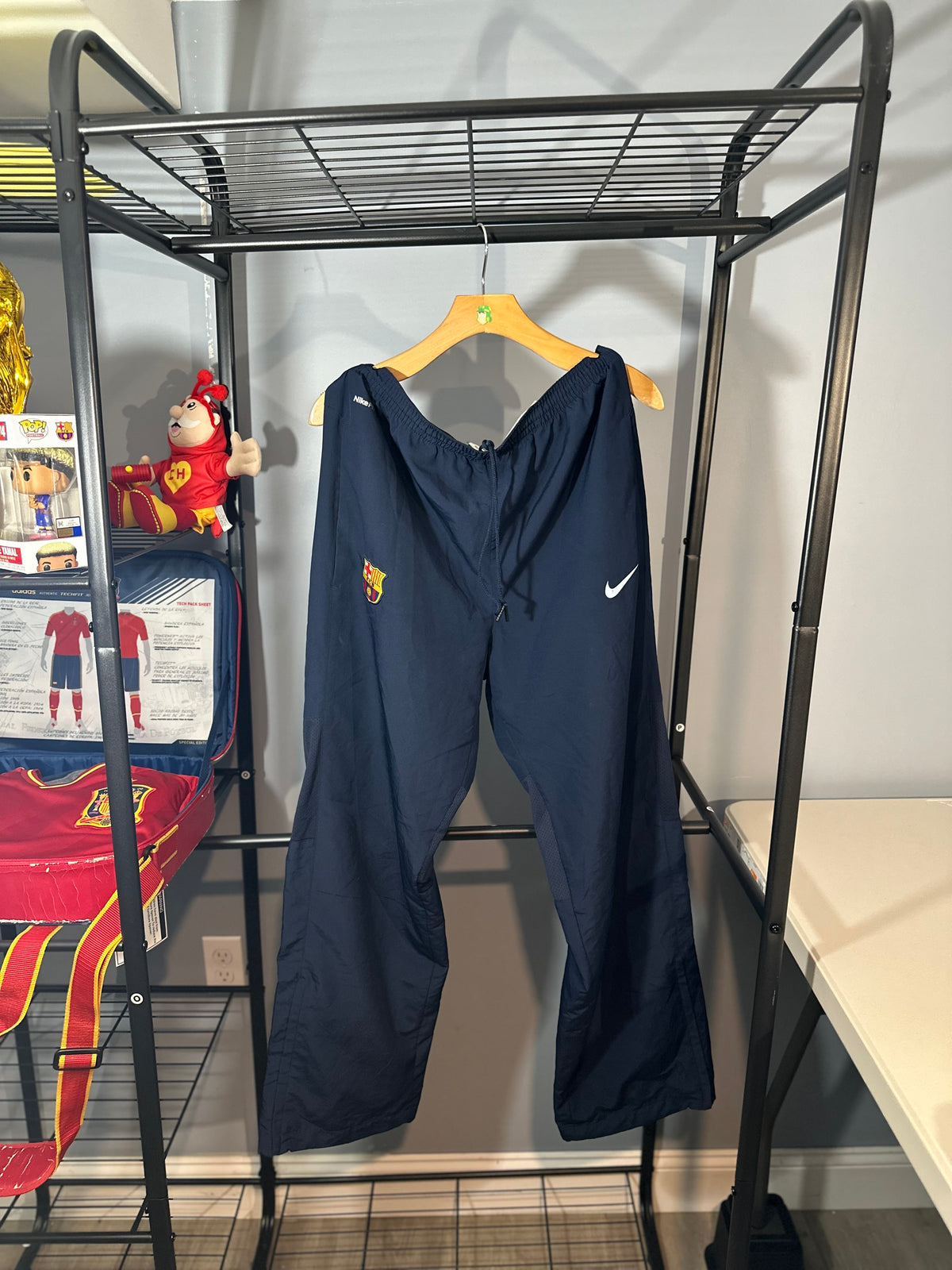 FC BARCELONA TRACK PANTS (L)