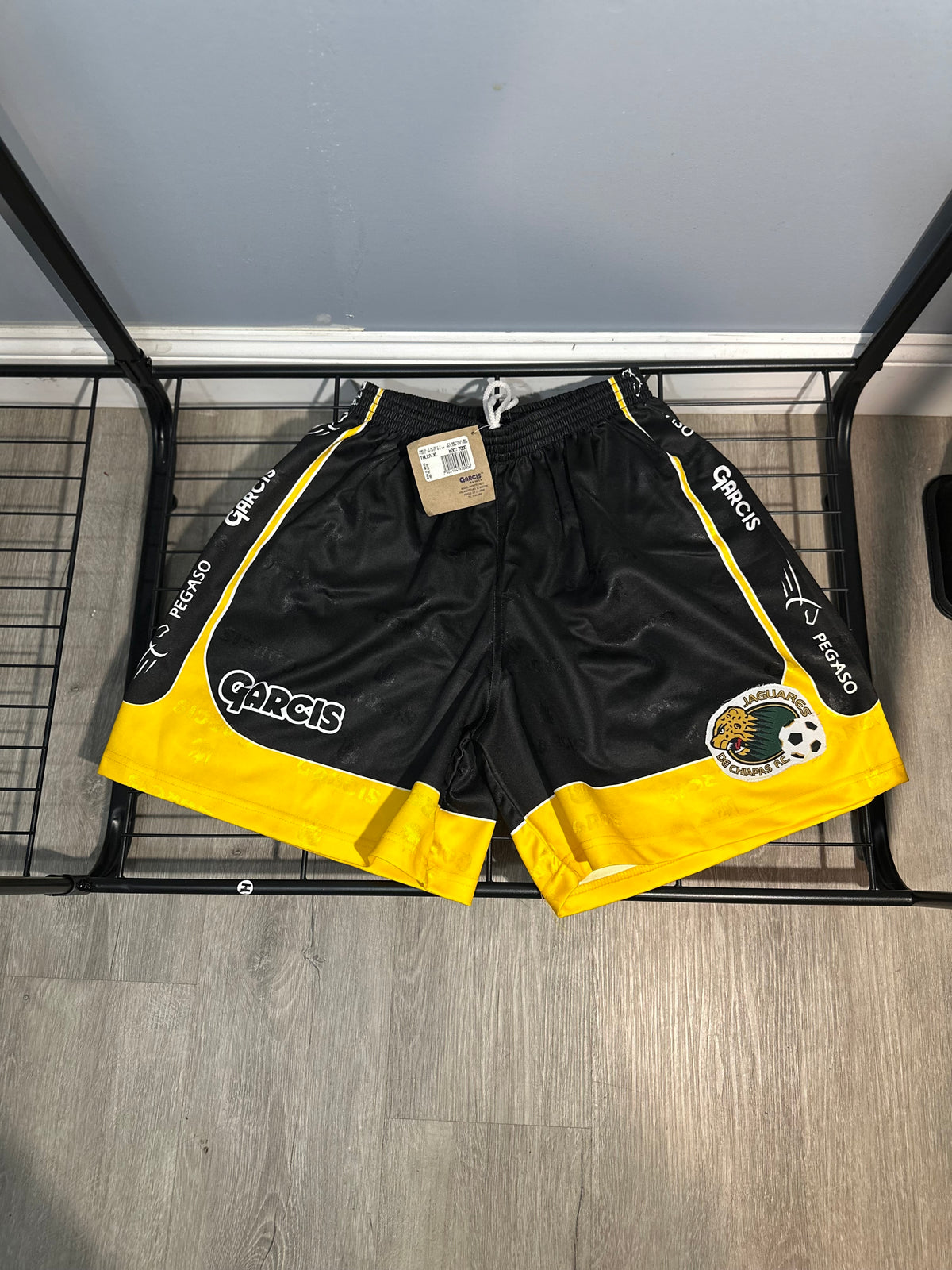 VINTAGE JAGUARES DE CHIAPAS SHORT (XL)