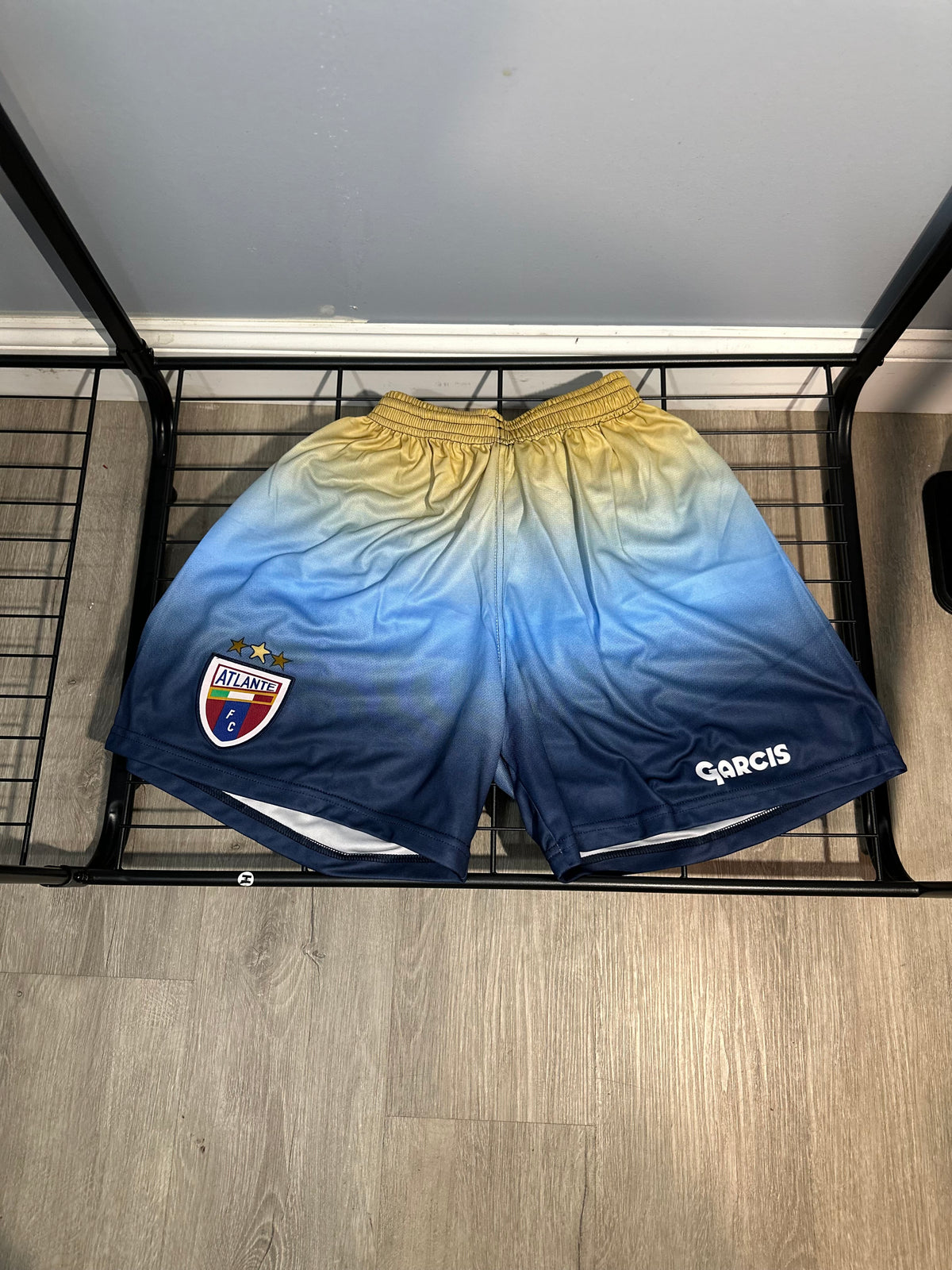 VINTAGE ATLANTE FC SHORTS (XL)