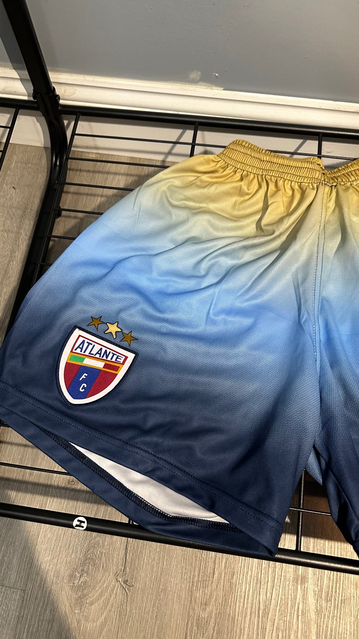 VINTAGE ATLANTE FC SHORTS (XL)