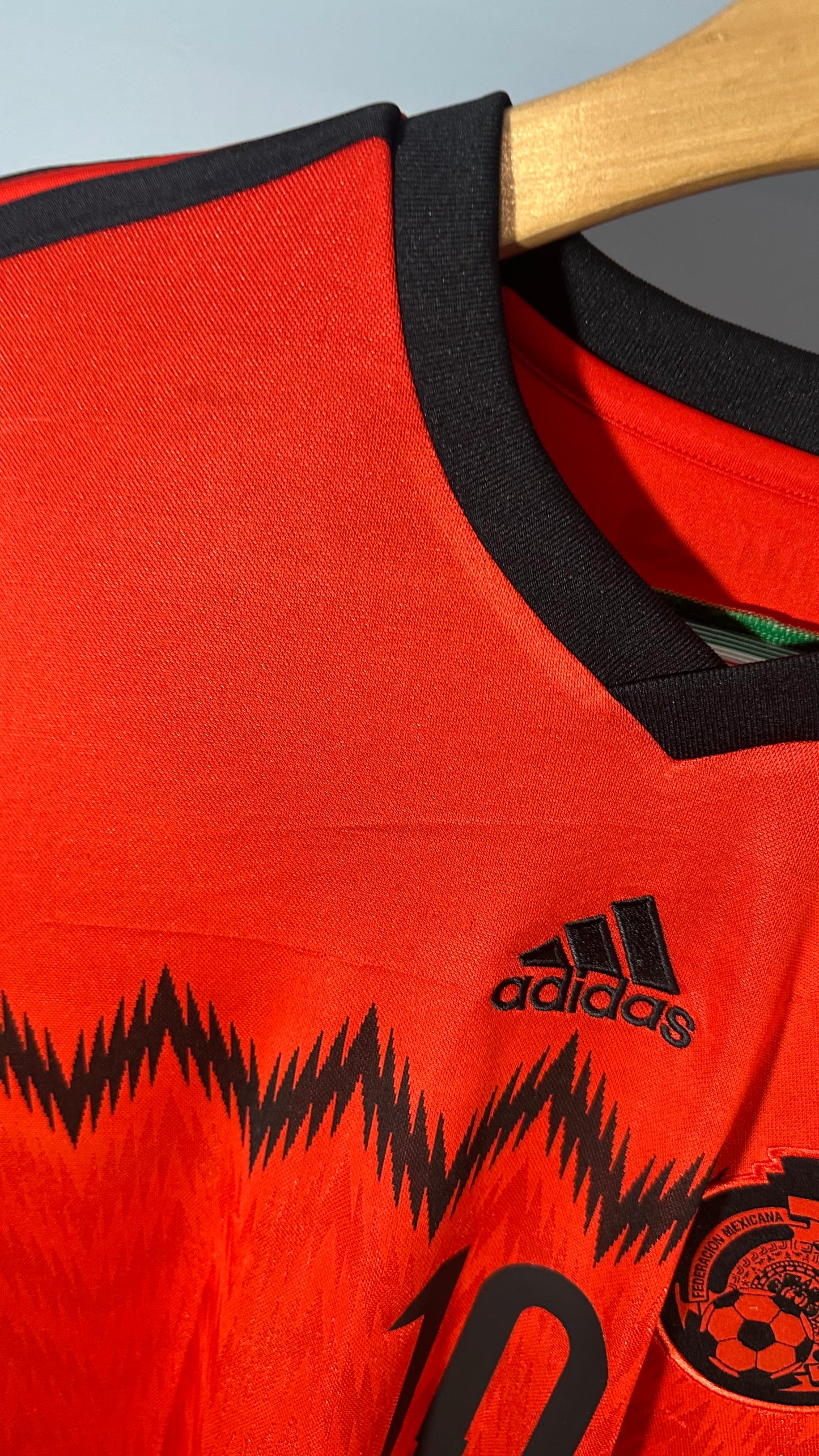 MEXICO 2014 AWAY X CUAUHTEMOC BLANCO TRIBUTE JERSEY (L)